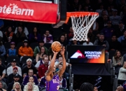 黄蜂惊艳全场，莫兰特助攻爆棚，关键时刻神级表现逆转取胜！的简单介绍