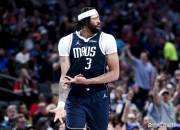 浓眉哥爆发新星，连续三场30+刷新纪录，狂砍50分球队迎来希望！