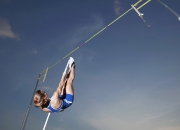 RNG带队取胜！塔图姆重要时刻战术调整再创辉煌时刻