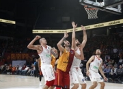 Rookie遭遇五持续失利，拜仁教练压力巨大！上演精彩一战